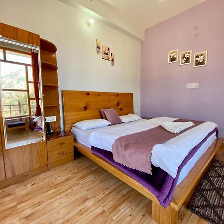 Hotel Mansarovar Inn Munsyari Kültér fotó